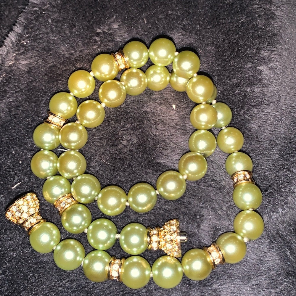 Beautiful clasp with green saltwater pearls and cubic zirconia crystal
